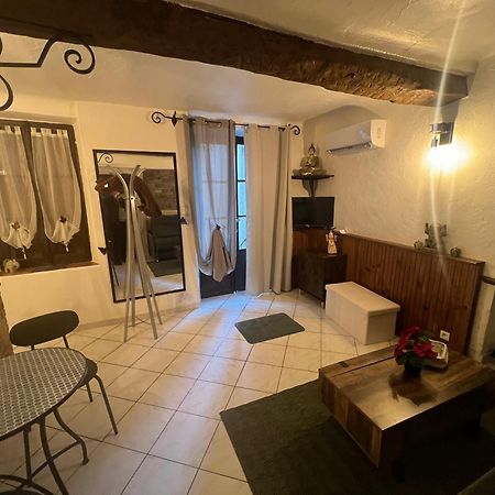 Chez Kay Apartment รอกเกอบรูน-ซูร์-อาร์ฌ็องส์ ภายนอก รูปภาพ