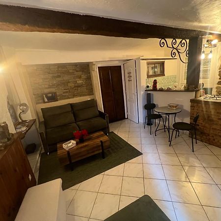 Chez Kay Apartment รอกเกอบรูน-ซูร์-อาร์ฌ็องส์ ภายนอก รูปภาพ