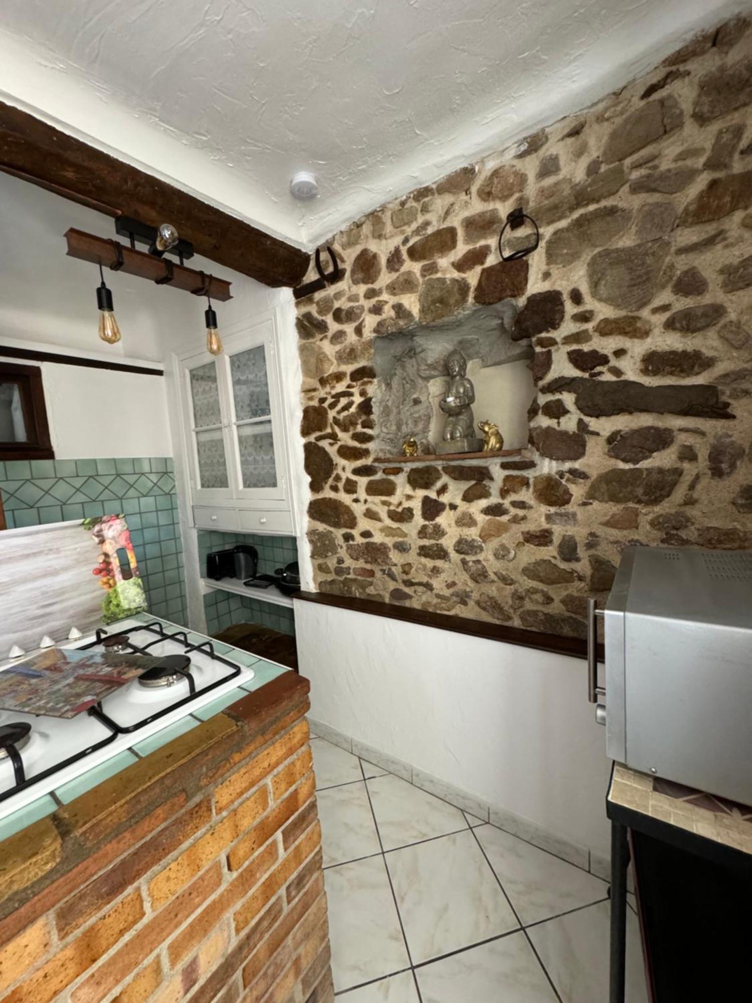 Chez Kay Apartment รอกเกอบรูน-ซูร์-อาร์ฌ็องส์ ภายนอก รูปภาพ